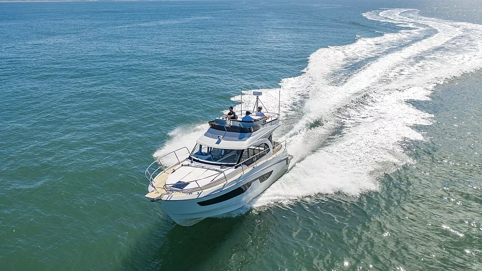 Beneteau Antares 11 Fly — фото 3