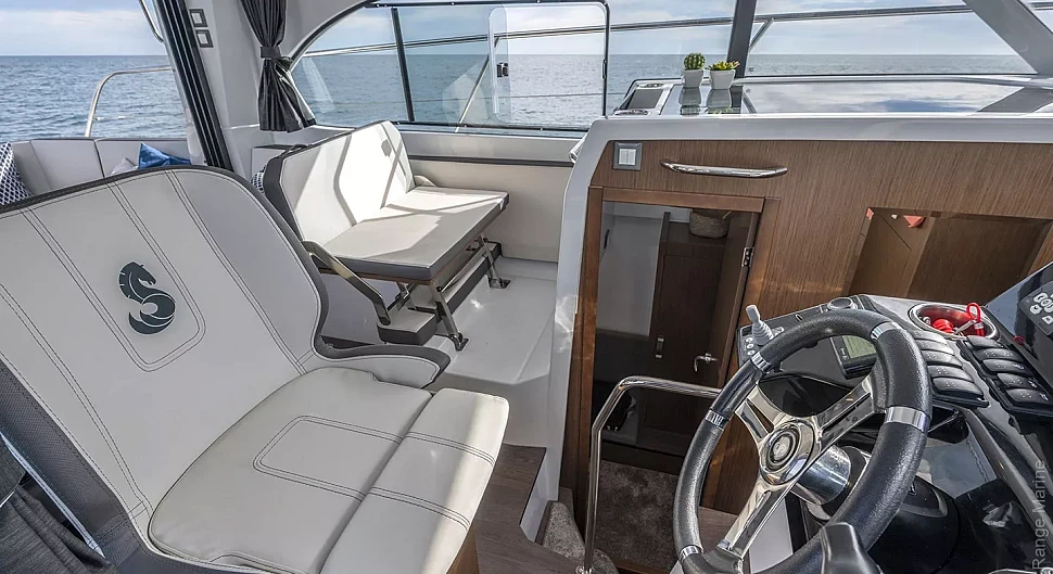 Beneteau Antares 11 Fly — фото 5