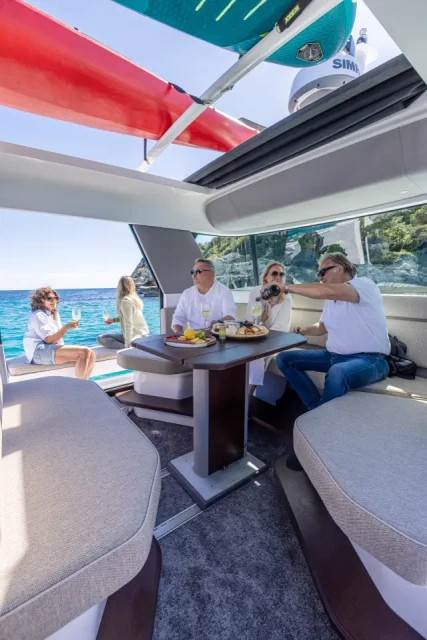 Axopar 45 XC Cross Cabin