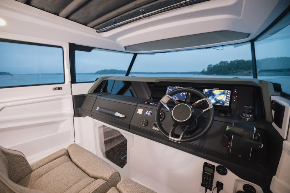 Axopar 38 XC Cross Cabin — фото 11